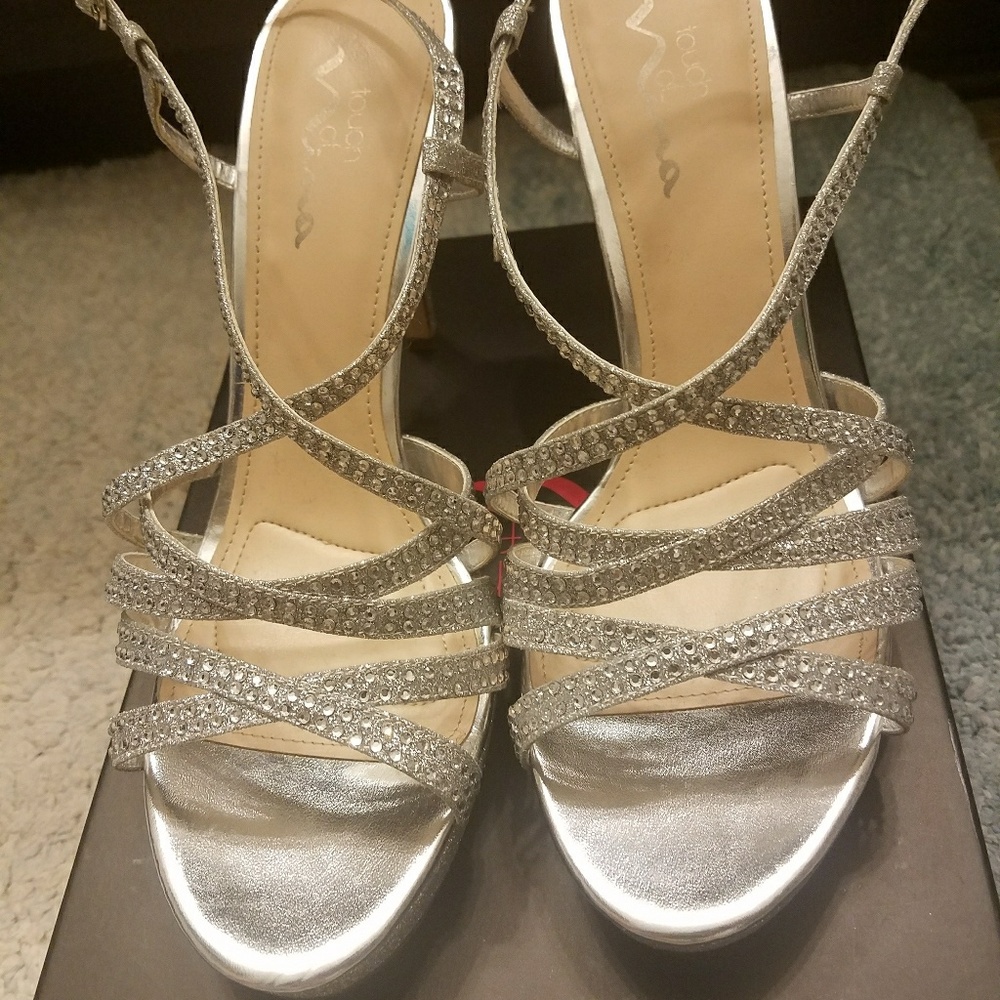 Touch of Nina (Nina Ricci) silver bling heels